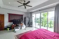 Villa mit 2 Schlafzimmern 300 m² Sakhu, Thailand