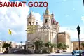 Atterrir  Sannat, Malte