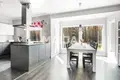 5 bedroom house 211 m² Kaisakanlahti, Finland