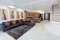 3-Schlafzimmer-Villa 220 m² Phuket, Thailand