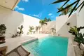 2 bedroom Villa 120 m² Kerobokan, Indonesia
