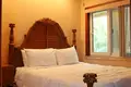 2 bedroom condo 99 m² West Bay, Honduras