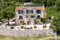 Casa 9 habitaciones 472 m² Budva, Montenegro