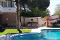 Villa 8 Schlafzimmer 800 m² Marbella, Spanien