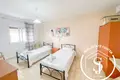 5 bedroom apartment  Pefkochori, Greece