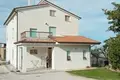 House 12 rooms 250 m² Terni, Italy