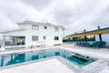 Haus 8 Schlafzimmer 367 m² Peyia, Zypern