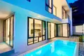 Villa de tres dormitorios 225 m² Karon, Tailandia