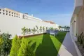 Villa de tres dormitorios 117 m² Torrevieja, España