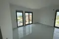 Casa 4 habitaciones 260 m² Donji Stoj Shtoji i Poshtem, Montenegro