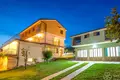 Haus 20 Schlafzimmer 588 m² Crikvenica, Kroatien