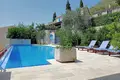 5 bedroom villa 311 m² Katun Rezevici, Montenegro