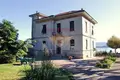 5-Zimmer-Villa 400 m² Arona, Italien