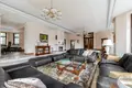 9 bedroom house 1 000 m² Warsaw, Poland