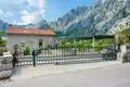 Villa de 4 dormitorios 165 m² Dobrota, Montenegro
