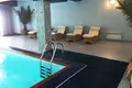 Hotel 1 078 m² in Borak, Croatia