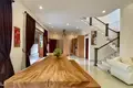 4 bedroom Villa 400 m² Tibubeneng, Indonesia