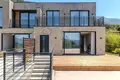Таунхаус 2 спальни 140 м² Тиват, Черногория