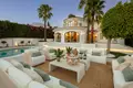 villa de 5 dormitorios 401 m² Marbella, España