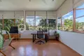 Villa mit 2 Schlafzimmern  Kerobokan Kelod, Indonesien