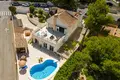 4-Schlafzimmer-Villa 208 m² l Alfas del Pi, Spanien