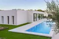 Villa de tres dormitorios 249 m² Orihuela, España