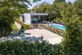 Villa mit 2 Schlafzimmern 110 m² Rovinj, Kroatien