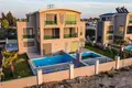 Дом 5 комнат 250 м² Серик, Турция