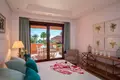 2 bedroom apartment 160 m² Estepona, Spain
