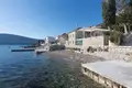 Villa 14 habitaciones 710 m² Bijela, Montenegro