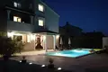 Villa 8 bedrooms 320 m² Grad Porec, Croatia