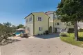 Villa de 4 dormitorios 199 m² Rabac, Croacia