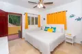 Kondominium 4 Schlafzimmer 166 m² West Bay, Honduras