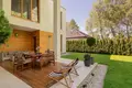 Квартира 277 м² Варшава, Польша