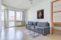 Mieszkanie 3 pokoi 84 m² Warszawa, Polska