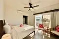 6 bedroom house 715 m² Roatan, Honduras