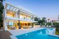 villa de 5 dormitorios 678 m² Benahavis, España