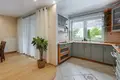 Mieszkanie 3 pokoi 64 m² Warszawa, Polska
