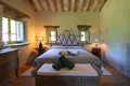 6 bedroom villa 600 m² Cortona, Italy