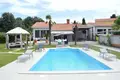 3-Schlafzimmer-Villa 260 m² Stadt Pola, Kroatien