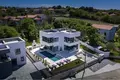 Villa de 4 habitaciones 270 m² Mali Vareski, Croacia