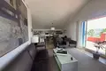 Mieszkanie 2 pokoi 95 m² Torreguadiaro, Hiszpania