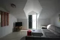Casa 14 habitaciones 550 m² Jesenice, Croacia