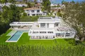 villa de 5 dormitorios 477 m² Marbella, España