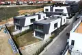 5 bedroom villa 391 m² Niluefer, Turkey