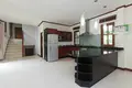 3-Schlafzimmer-Villa 350 m² Phuket, Thailand