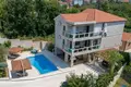 Villa de 4 dormitorios  Tivat, Montenegro