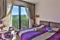 Вилла 3 спальни 240 м² Тиват, Черногория