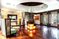 villa de 5 dormitorios  Estepona, Španjolska