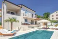 4 bedroom Villa 240 m² Bregi, Croatia